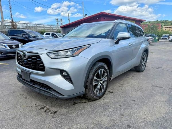 2020 TOYOTA HIGHLANDER