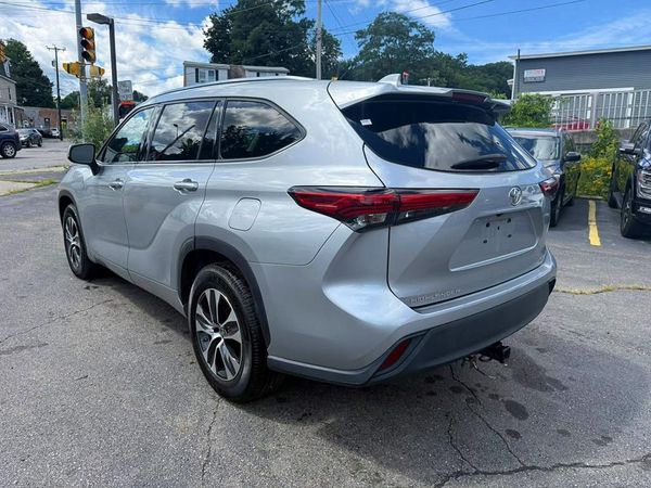 2020 TOYOTA HIGHLANDER XLE
