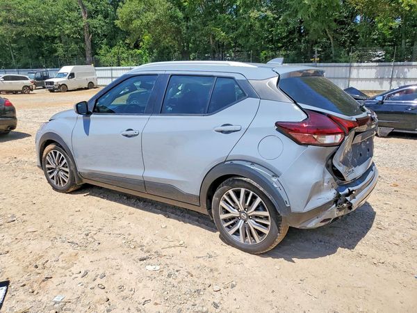 2021 NISSAN KICKS