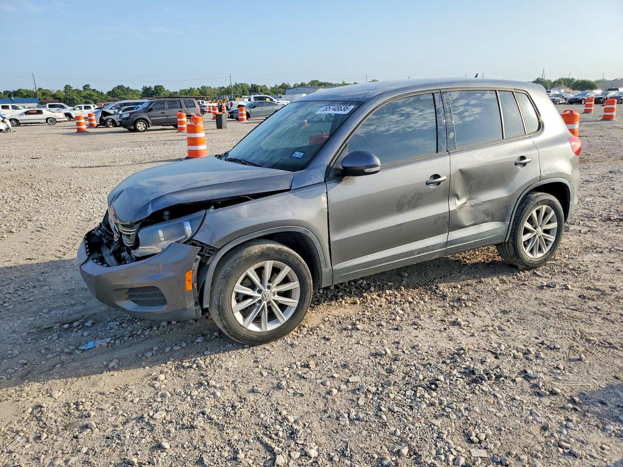 2017 VOLKSWAGEN TIGUAN S, Limited