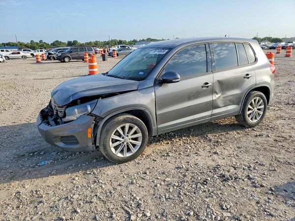 2017 VOLKSWAGEN TIGUAN S, Limited