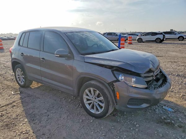 2017 VOLKSWAGEN TIGUAN S, Limited