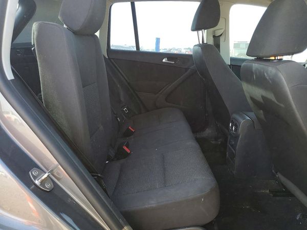2017 VOLKSWAGEN TIGUAN S, Limited