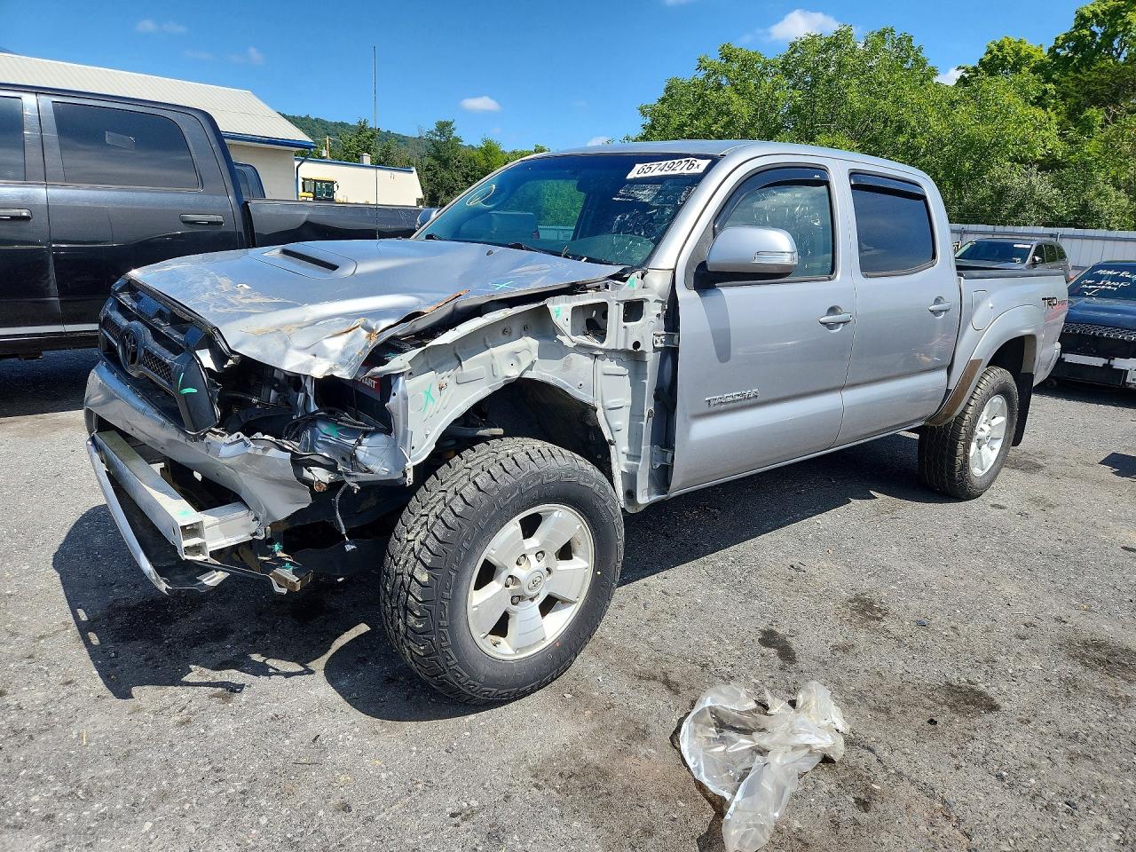 2015 TOYOTA TACOMA Delux Grade