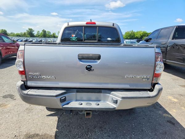 2015 TOYOTA TACOMA Delux Grade
