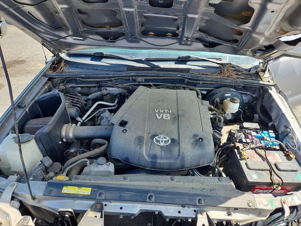 2015 TOYOTA TACOMA Delux Grade