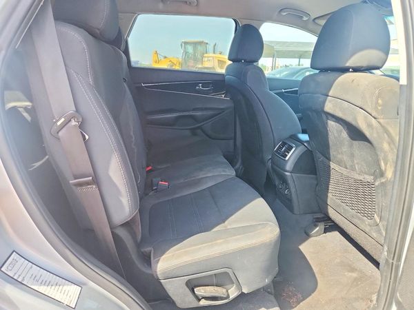 2020 KIA SORENTO L, LX, S