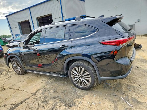 2022 TOYOTA HIGHLANDER
