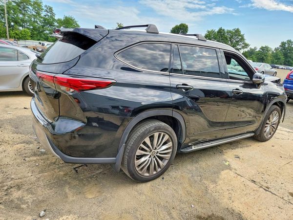 2022 TOYOTA HIGHLANDER