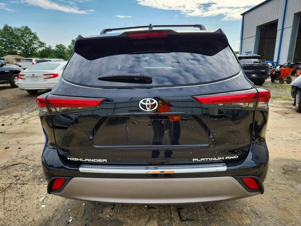 2022 TOYOTA HIGHLANDER