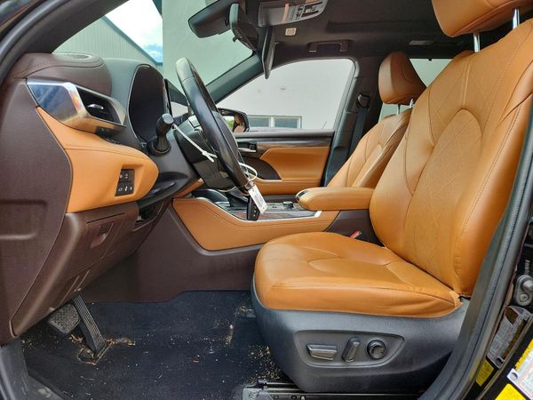 2022 TOYOTA HIGHLANDER