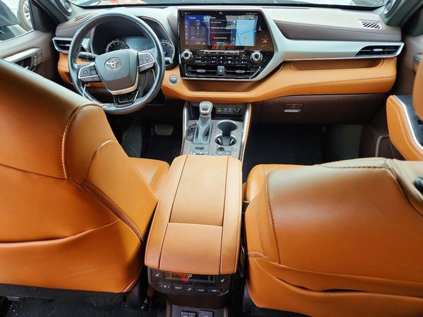 2022 TOYOTA HIGHLANDER