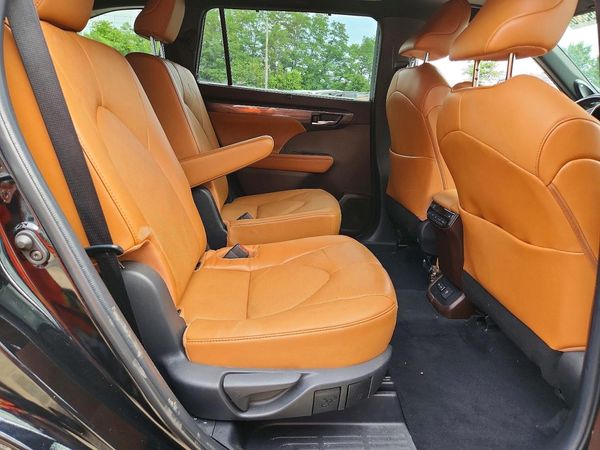 2022 TOYOTA HIGHLANDER