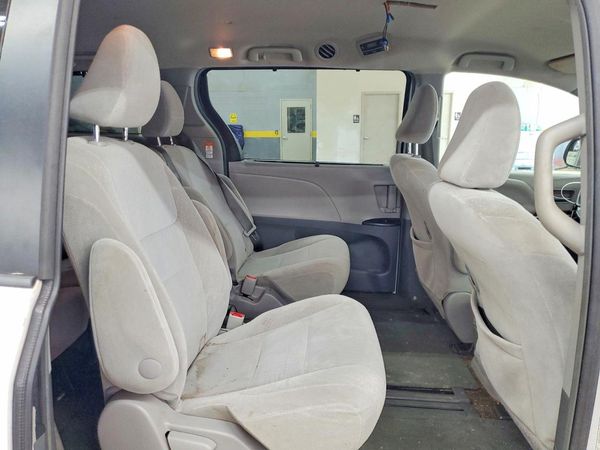 2015 TOYOTA SIENNA