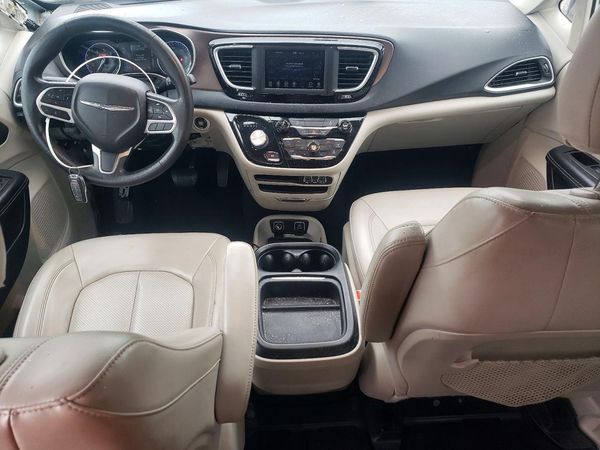 2021 CHRYSLER VOYAGER LXI