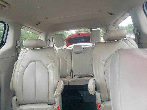 2021 CHRYSLER VOYAGER LXI