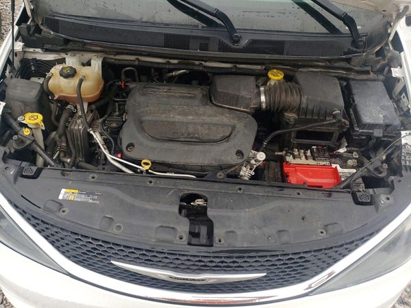 2021 CHRYSLER VOYAGER LXI