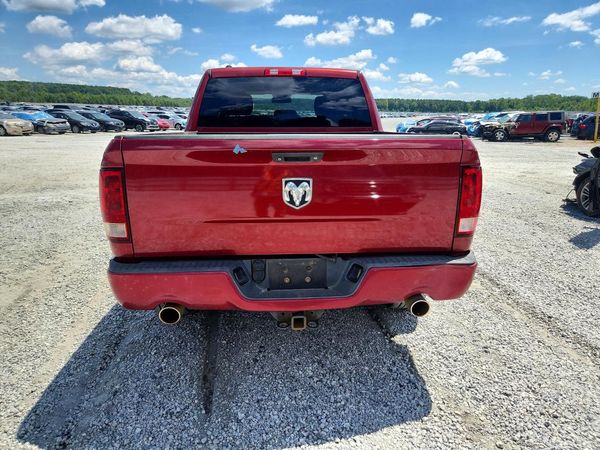 2013 RAM 1500 ST CREW CAB 4X2