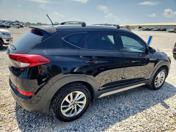 2017 HYUNDAI TUCSON
