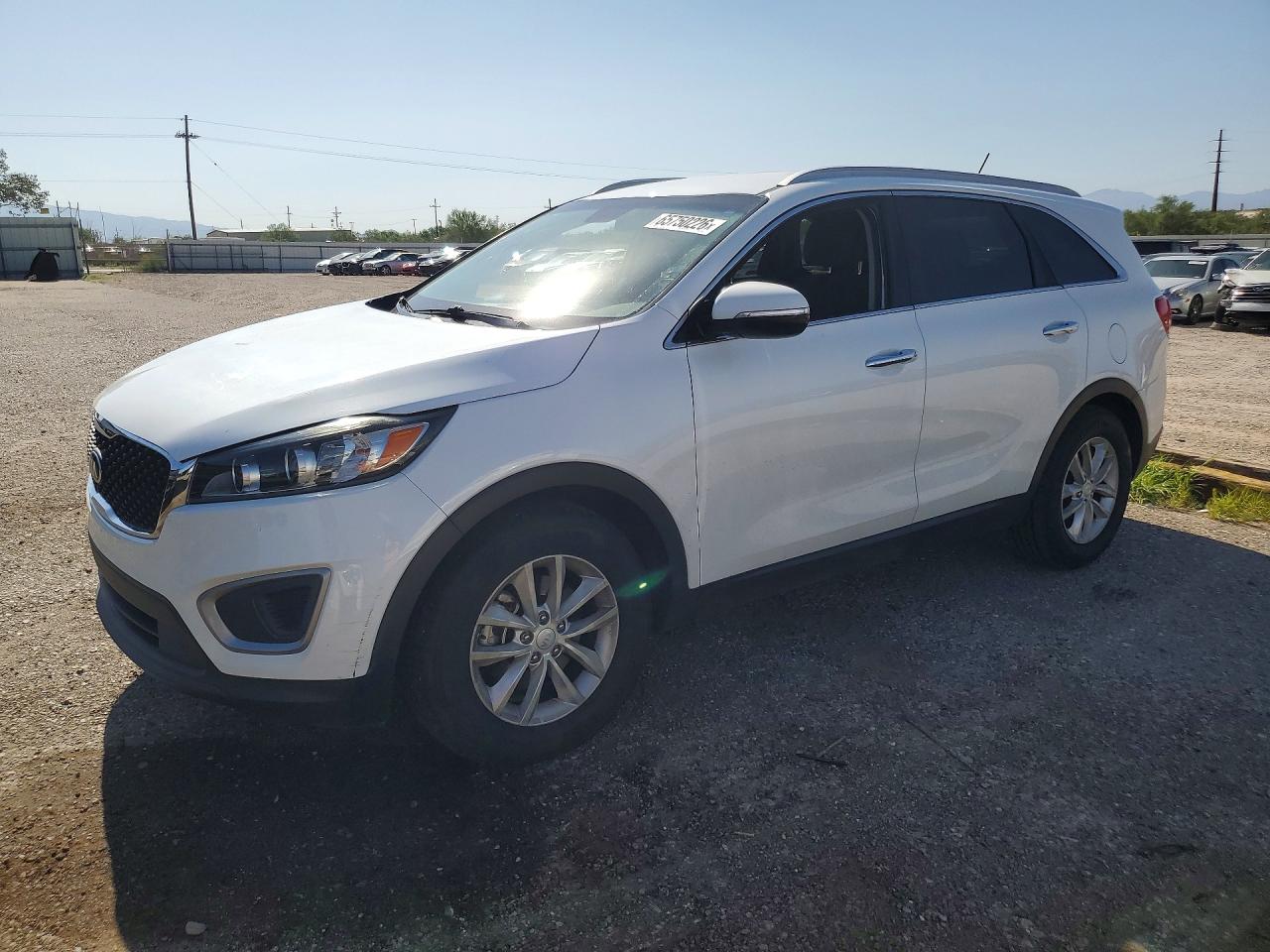2017 KIA SORENTO L, LX