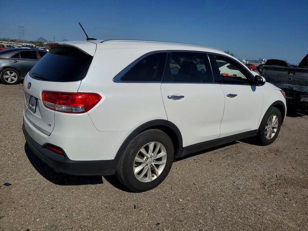2017 KIA SORENTO L, LX