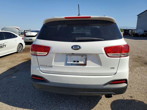 2017 KIA SORENTO L, LX