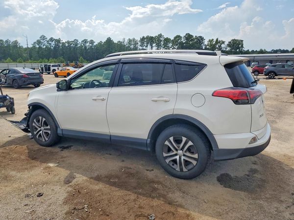 2017 TOYOTA RAV4 LE — DSRA