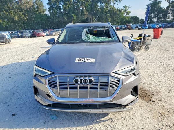 2019 AUDI E-TRON