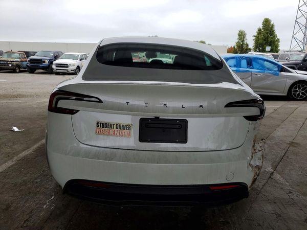 2025 TESLA MODEL 3