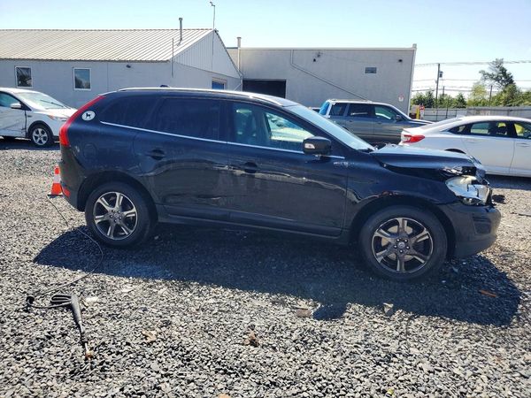 2012 VOLVO XC60