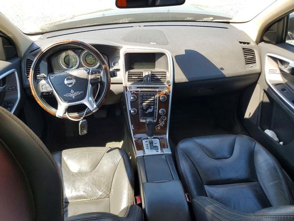 2012 VOLVO XC60