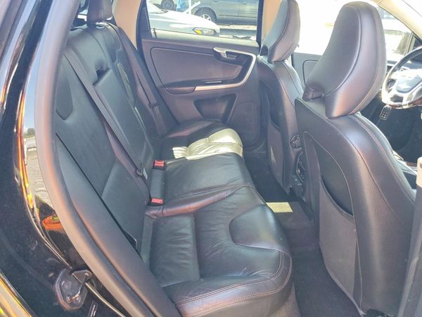 2012 VOLVO XC60