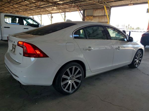 2016 VOLVO S60 SV35 Platinum