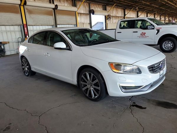 2016 VOLVO S60 SV35 Platinum