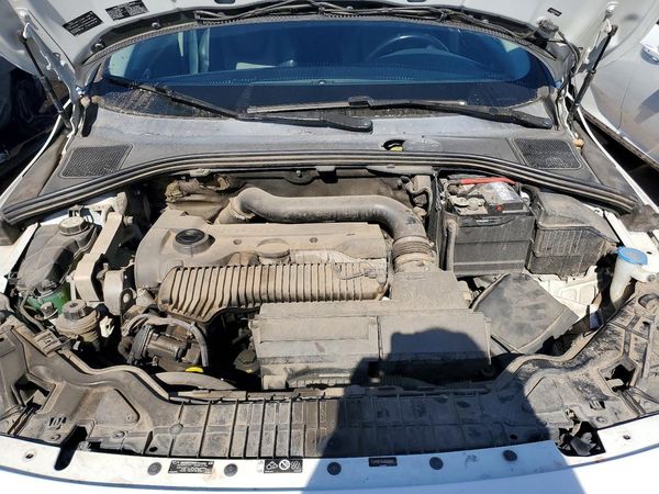 2016 VOLVO S60 SV35 Platinum