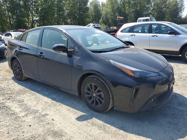 2022 TOYOTA PRIUS