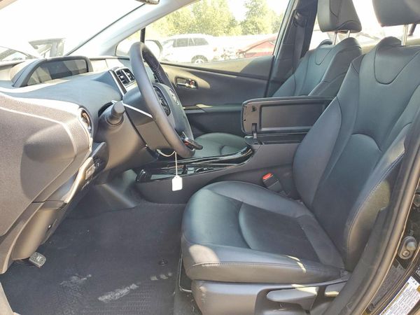 2022 TOYOTA PRIUS