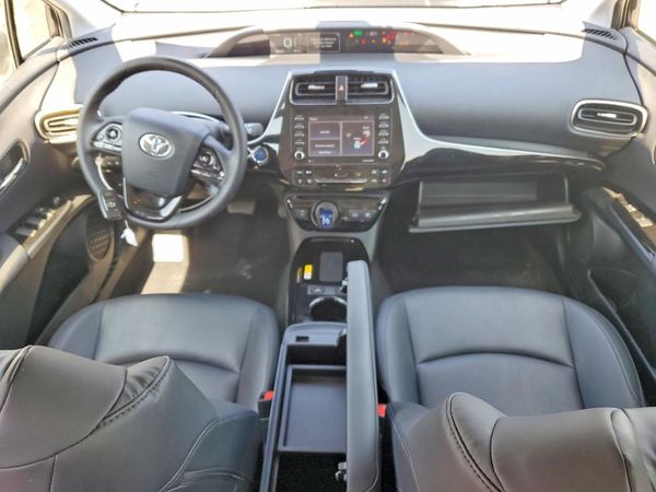 2022 TOYOTA PRIUS