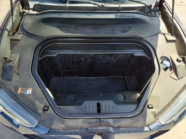 2021 FORD MUSTANG Select — Engine bay