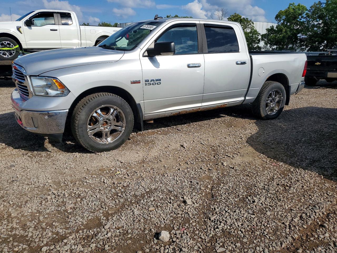 2016 RAM 1500 SLT — Front 3/4