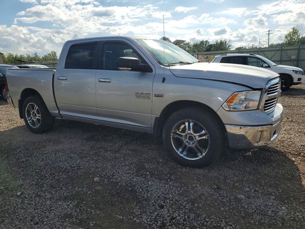 2016 RAM 1500 SLT — Passenger 3/4