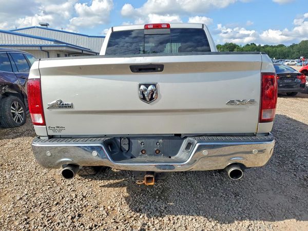2016 RAM 1500 SLT — DIRR