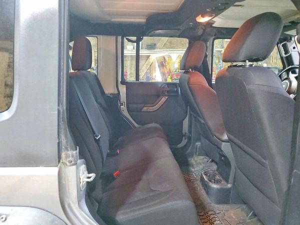 2015 JEEP WRANGLER UNLIMITED SPORT 4X4