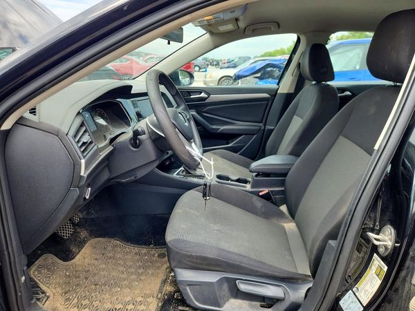 2021 VOLKSWAGEN JETTA S / SE / R-Line