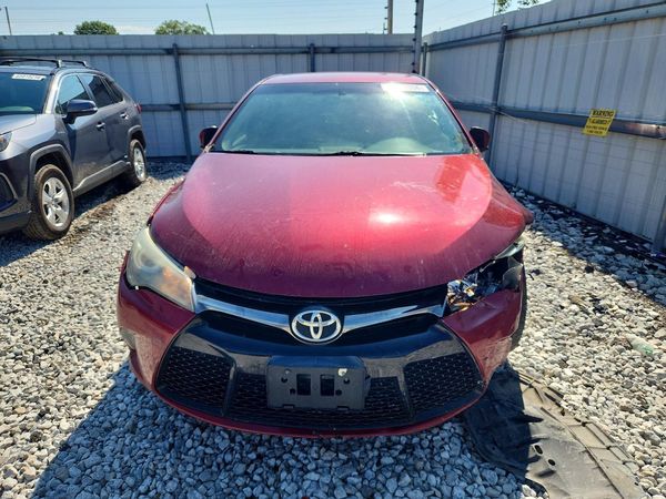 2015 TOYOTA CAMRY