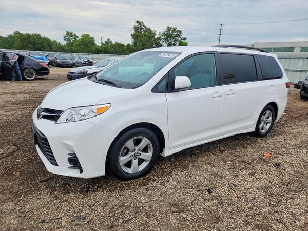 2020 TOYOTA SIENNA E grade