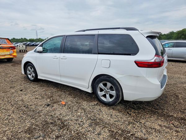 2020 TOYOTA SIENNA E grade
