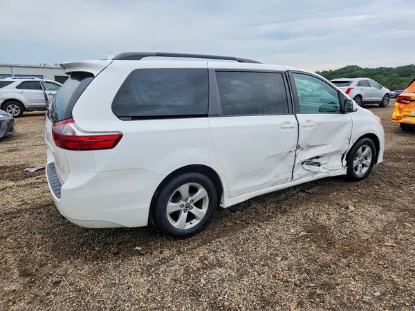 2020 TOYOTA SIENNA E grade