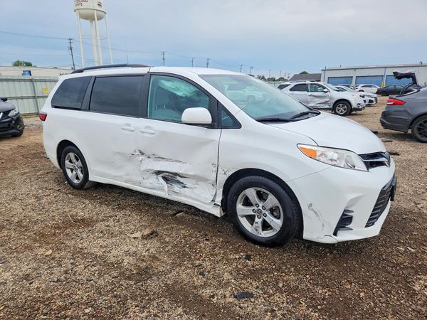 2020 TOYOTA SIENNA E grade