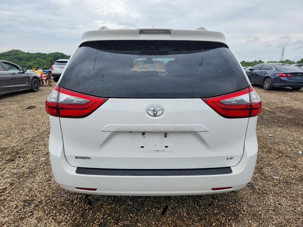 2020 TOYOTA SIENNA E grade